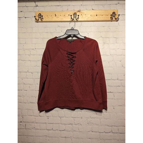Almost famous lace up front maroon sweatshirt xl - Picture 1 of 4